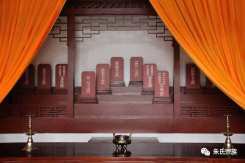 断木危及游客安全 贵州黄果树消防成功处置‘星空体育app下载’(图1) 星空体育app下载