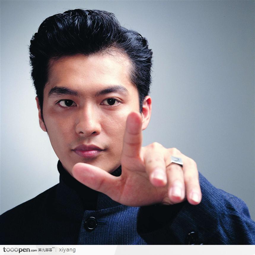 星空体育APP网站|S18赛季上分英雄推荐 练好这个射手 打野和发育路都能胜任(图3) 星空体育app下载